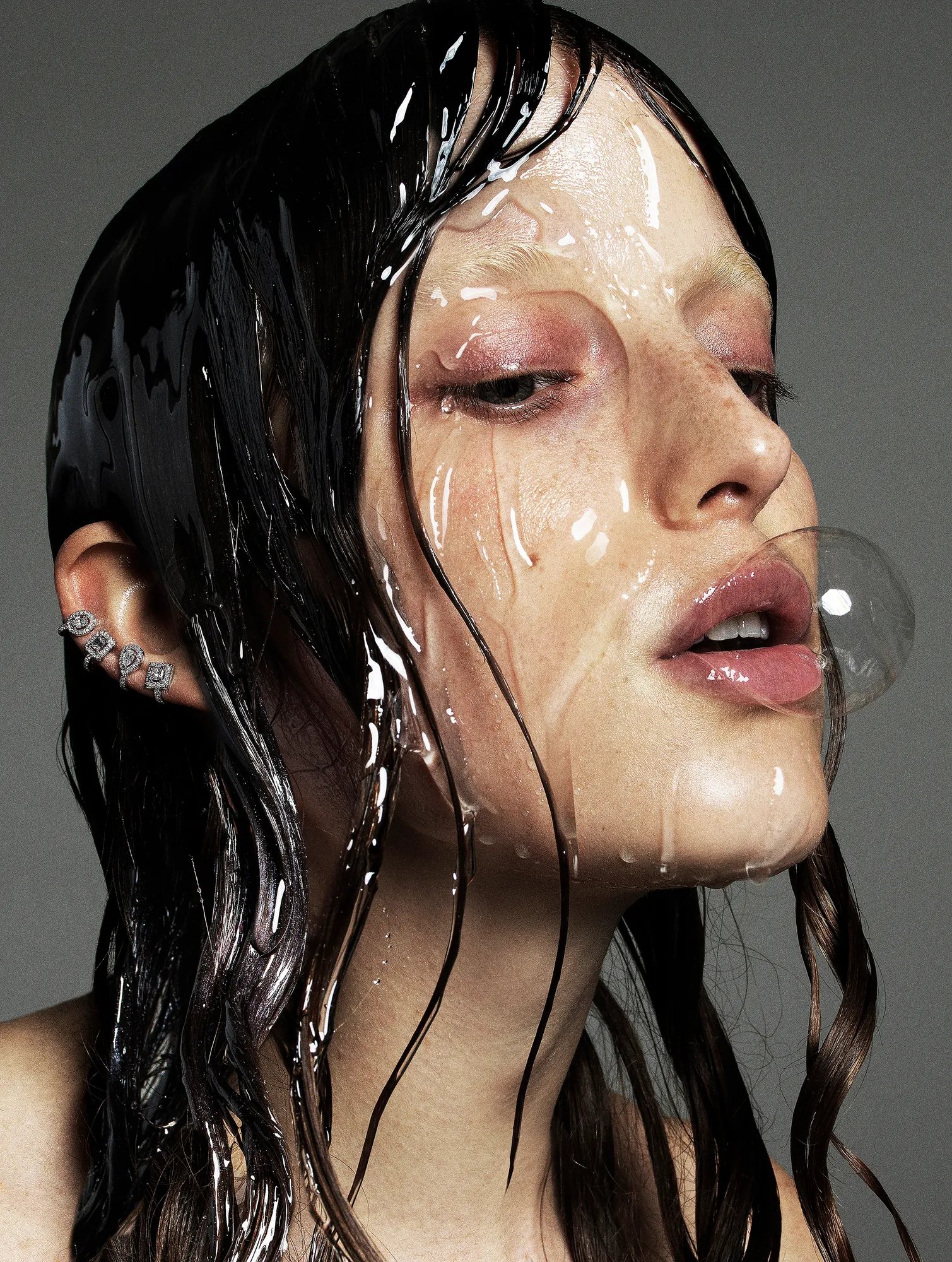 L'Officiel France | The Wall Group